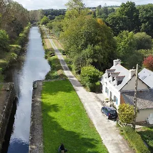 Bed & Breakfast Ecluse De L'ile, Carhaix-Plouguer